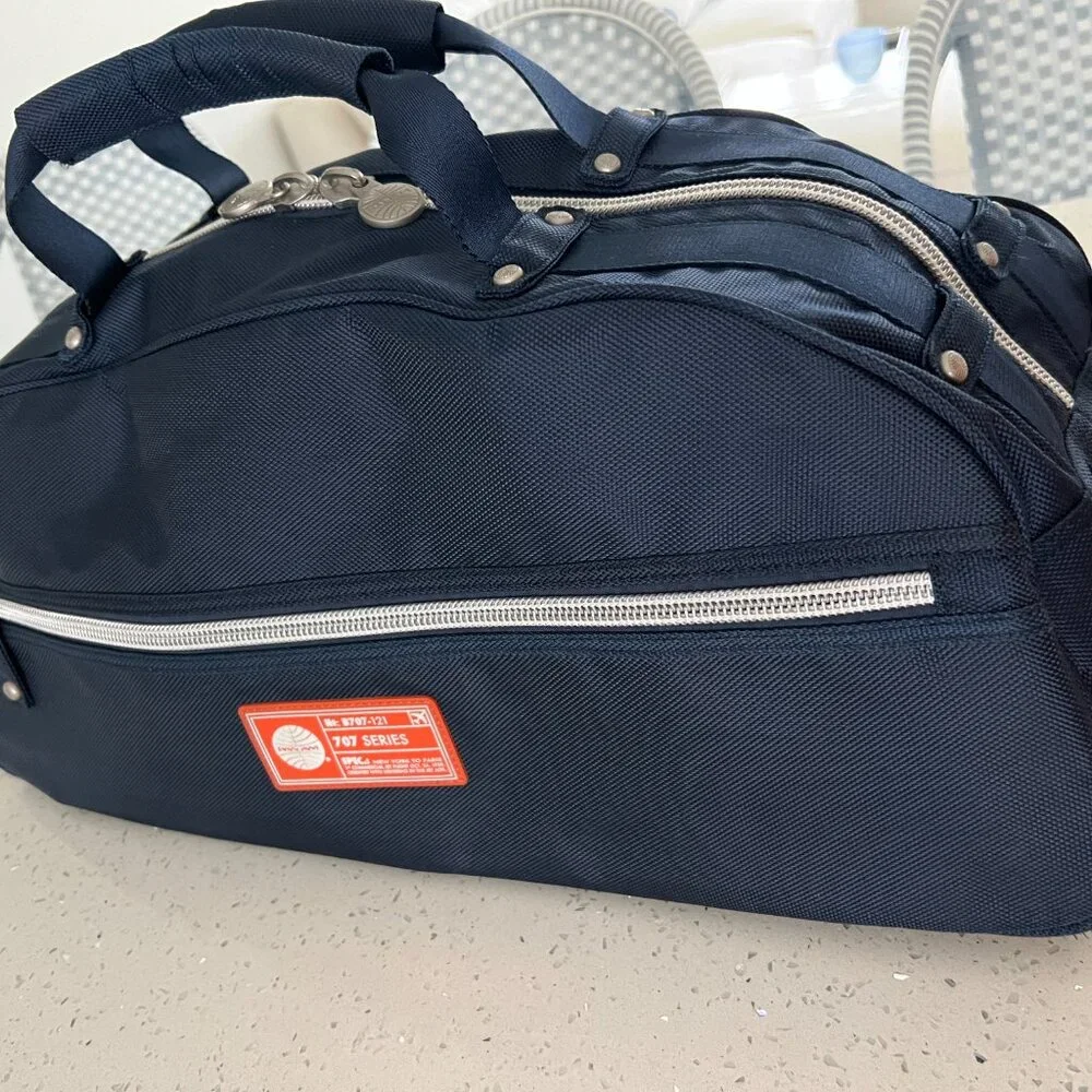 Pan Am Navy Blue Multipurpose Duffel/Gym/Carry-On/Overnight Bag - Picture 8 of 16